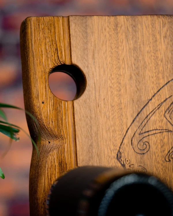 Wine stand made of mahogany wood